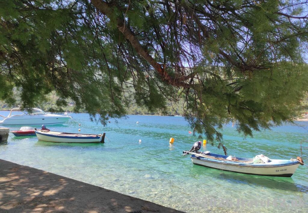 Waters in Grebastica