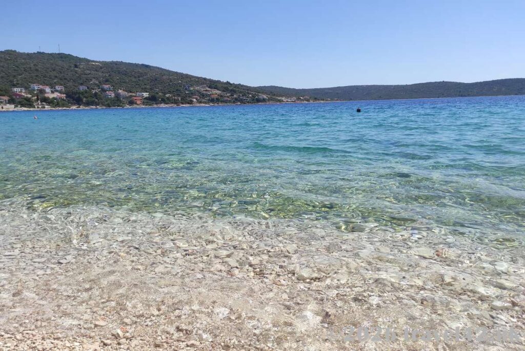 Pebble beach in Sevid