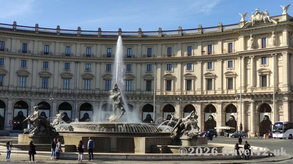 Fontana delle Naiadi in Piazza della Repubblica in Rome